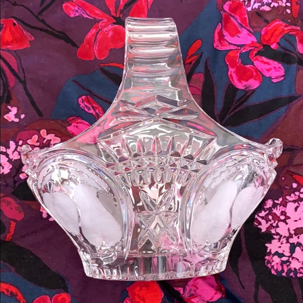Lead Crystal Etched Cut Glass Basket - Picture 10 of 12